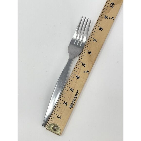 ONEIDA TERESA Stainless Steel Satin Dinner Forks 8.25” Set Of 4 Discontinued - Picture 2 of 5